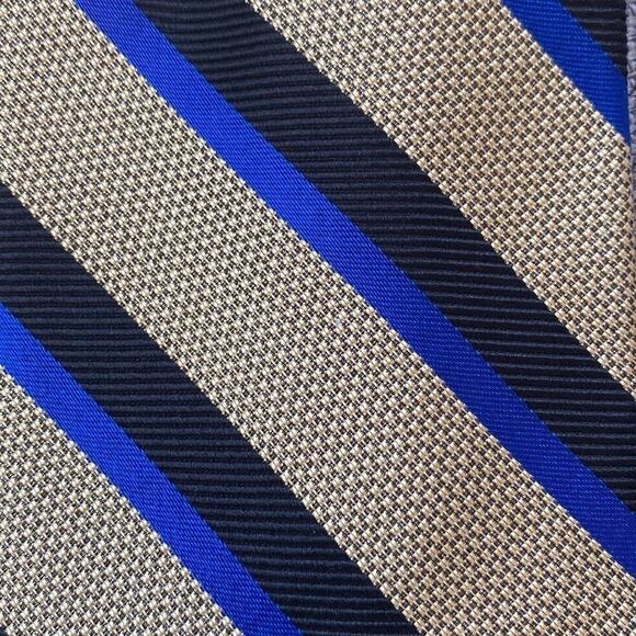 ROBERT Talbott Hand Sewn Tie - Picture 3 of 5
